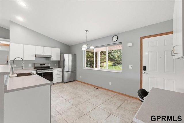 13238 Bluebird Lane, Council Bluffs, IA 51503