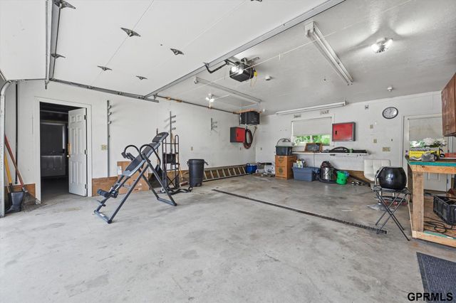 13238 Bluebird Lane, Council Bluffs, IA 51503