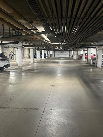 2800 Hillsboro Avenue N 111, New Hope, MN 55427