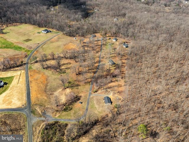 7-27 & 7-27F FLETCHER LN, Amissville, VA 20106