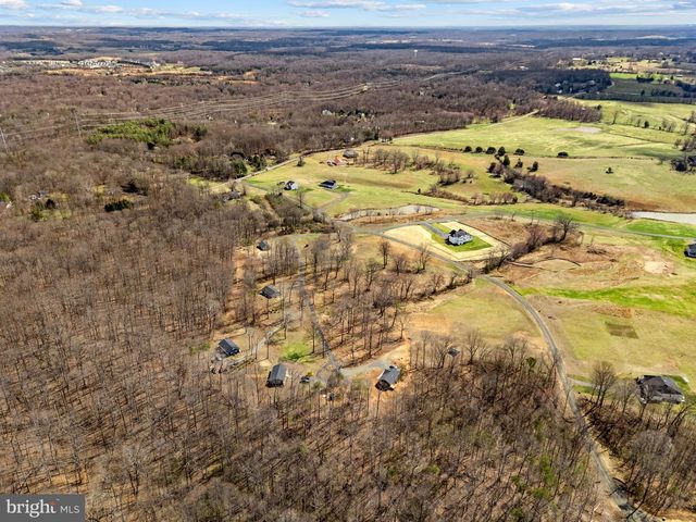 7-27 & 7-27F FLETCHER LN, Amissville, VA 20106