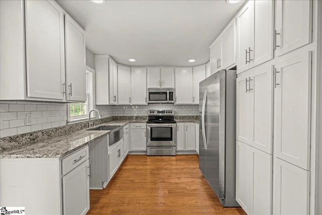13 Williams Road, Taylors, SC 29687