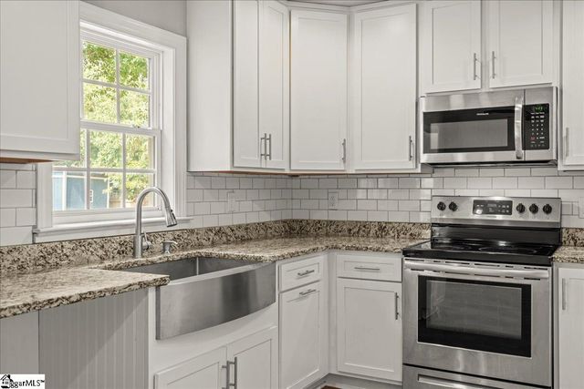 13 Williams Road, Taylors, SC 29687