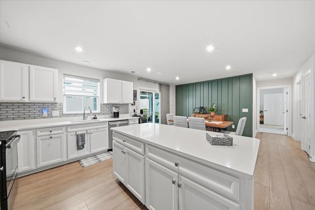 2435 Merrill Way, Boiling Springs, SC 29316