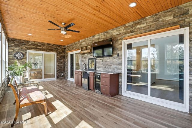 1567 Colonist Square SW, Ocean Isle Beach, NC 28469