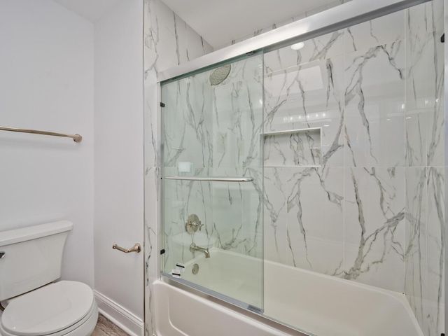 1800 Dewes Street 305, Glenview, IL 60025