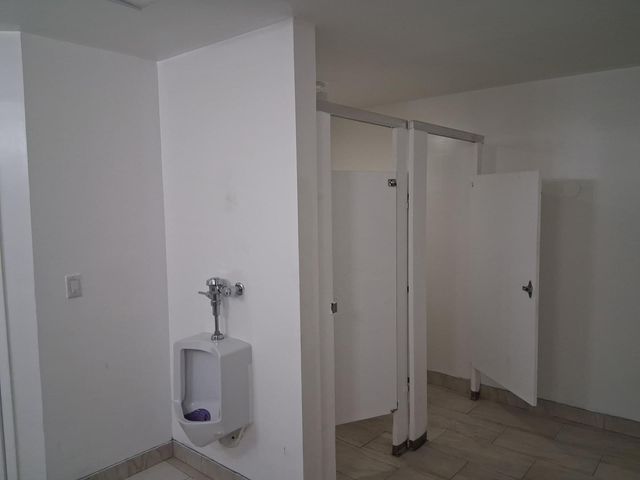2100 Springdale Boulevard 303, Palm Springs, FL 33461