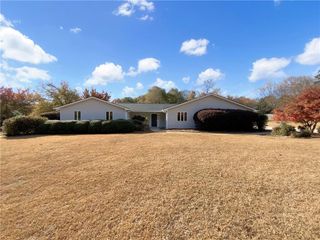 110 Spring Creek Court, Fayetteville, GA 30215