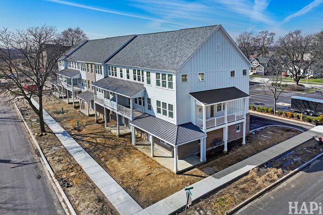 150 Washington Street 150, Barrington, IL 60010