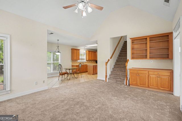1086 Rowanshyre Circle, Mcdonough, GA 30253