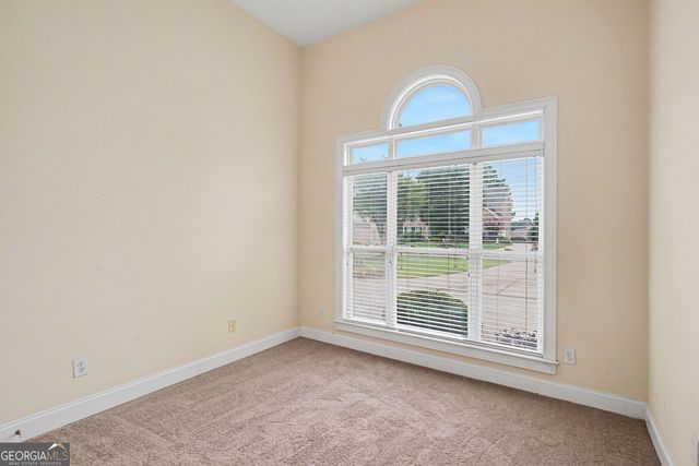 1086 Rowanshyre Circle, Mcdonough, GA 30253