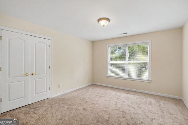 1086 Rowanshyre Circle, Mcdonough, GA 30253