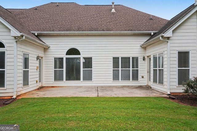 1086 Rowanshyre Circle, Mcdonough, GA 30253