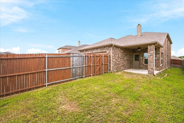 3015 Cassinia Parkway, Heartland, TX 75126