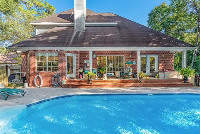 500 Greenway Cove, Niceville, FL 32578