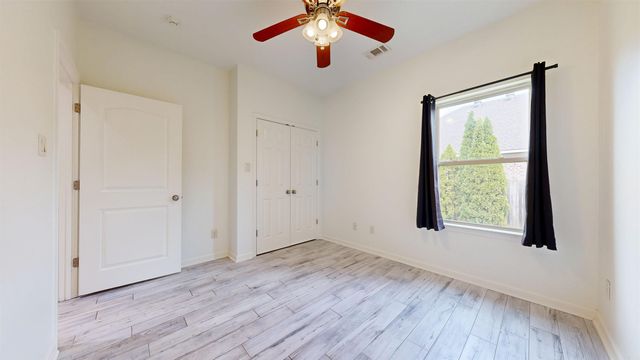 1 Kanis Creek Place, Little Rock, AR 72223