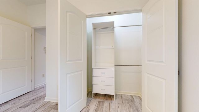 1 Kanis Creek Place, Little Rock, AR 72223