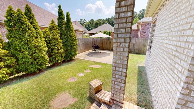 1 Kanis Creek Place, Little Rock, AR 72223