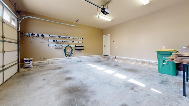 1 Kanis Creek Place, Little Rock, AR 72223