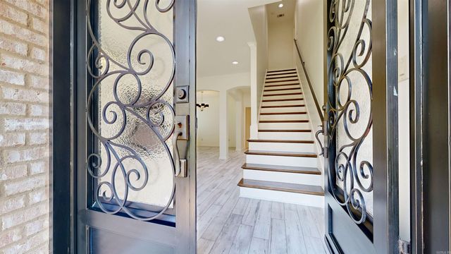 1 Kanis Creek Place, Little Rock, AR 72223
