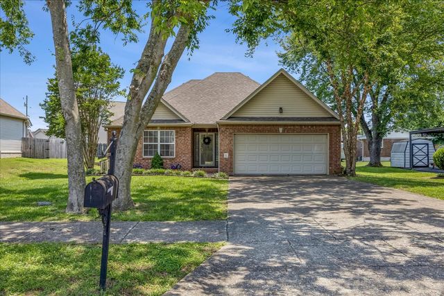 1317 Knoll Ln, Lebanon, TN 37087