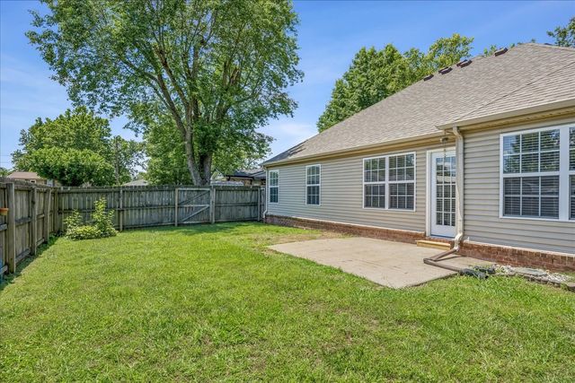 1317 Knoll Ln, Lebanon, TN 37087