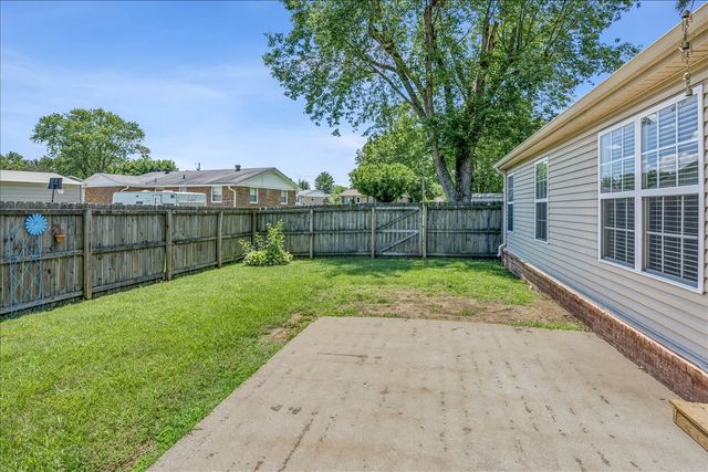 1317 Knoll Ln, Lebanon, TN 37087