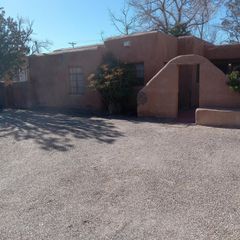 1013 Washington Street SE, Albuquerque, NM 87108