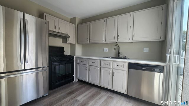 55 Peddlars Drive 55, Branford, CT 06405