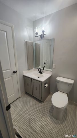 55 Peddlars Drive 55, Branford, CT 06405