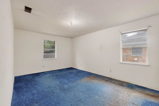 9229 Bentham Court, Dallas, TX 75227