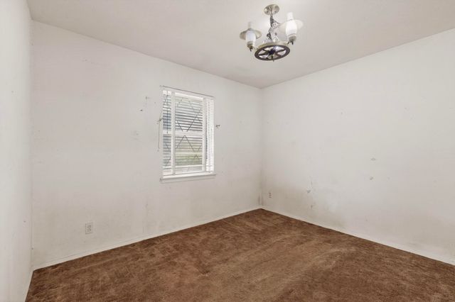 9229 Bentham Court, Dallas, TX 75227