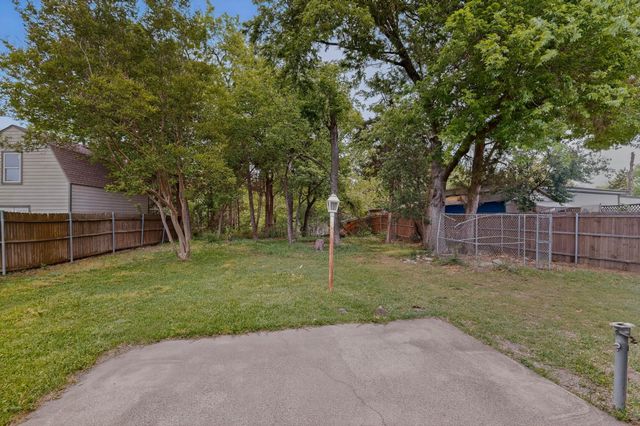 9229 Bentham Court, Dallas, TX 75227