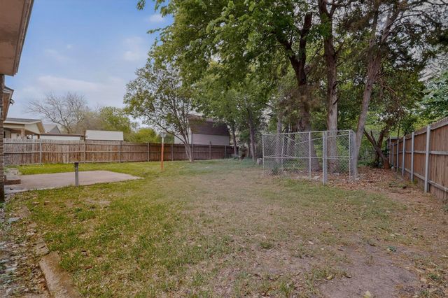 9229 Bentham Court, Dallas, TX 75227