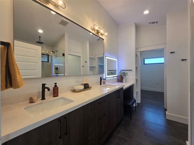 5301 Grover Ave, Austin, TX 78756
