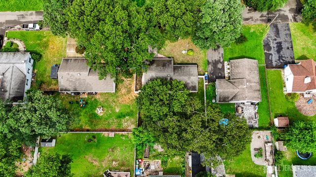 50 Morton Avenue, Monroe, NJ 08831