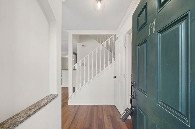 2211 S Kirkwood Road 17, Houston, TX 77077