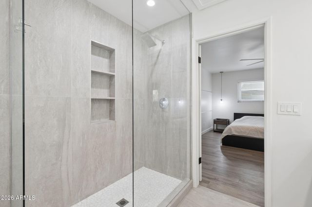 3822 E DAHLIA Drive, Phoenix, AZ 85032