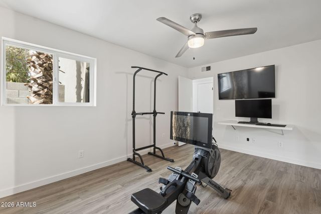 3822 E DAHLIA Drive, Phoenix, AZ 85032