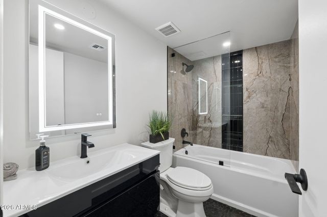 3822 E DAHLIA Drive, Phoenix, AZ 85032