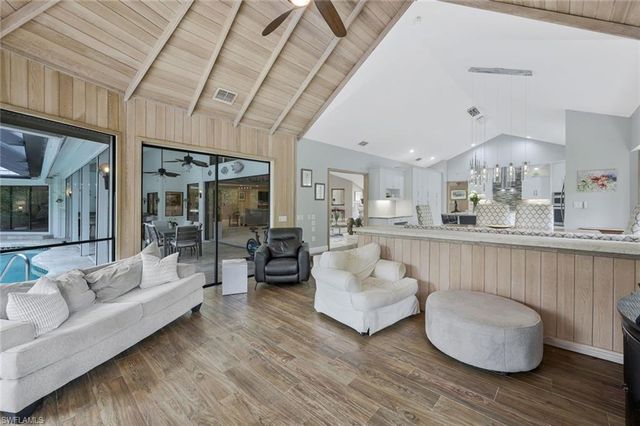 730 BAY TREE CT, Naples, FL 34108