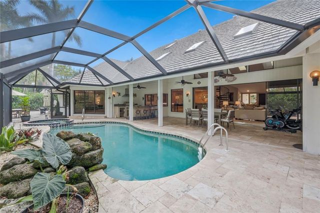 730 BAY TREE CT, Naples, FL 34108