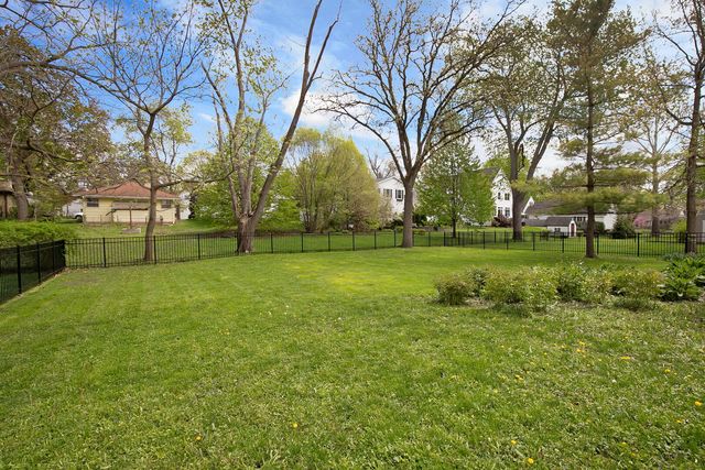155 S Slusser Street, Grayslake, IL 60030