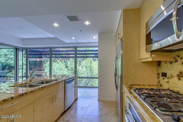 7131 E RANCHO VISTA Drive 3001, Scottsdale, AZ 85251