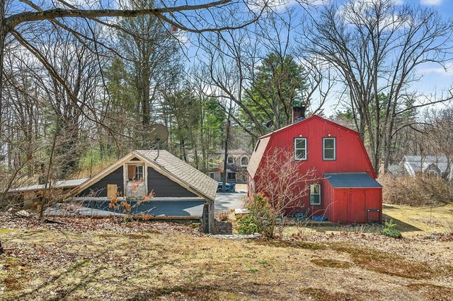 97 Wickaboag Valley Rd, West Brookfield, MA 01585