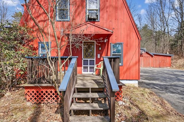 97 Wickaboag Valley Rd, West Brookfield, MA 01585
