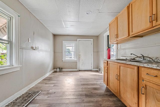 736 S 36th STREET, Milwaukee, WI 53215