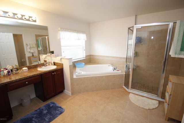 2891 Felda Avenue SE, Palm Bay, FL 32909