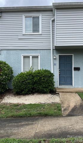1911 Smoke Ridge Court 5, Charlotte, NC 28210