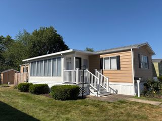 300 East Washington Street 4M, North Attleboro, MA 02760
